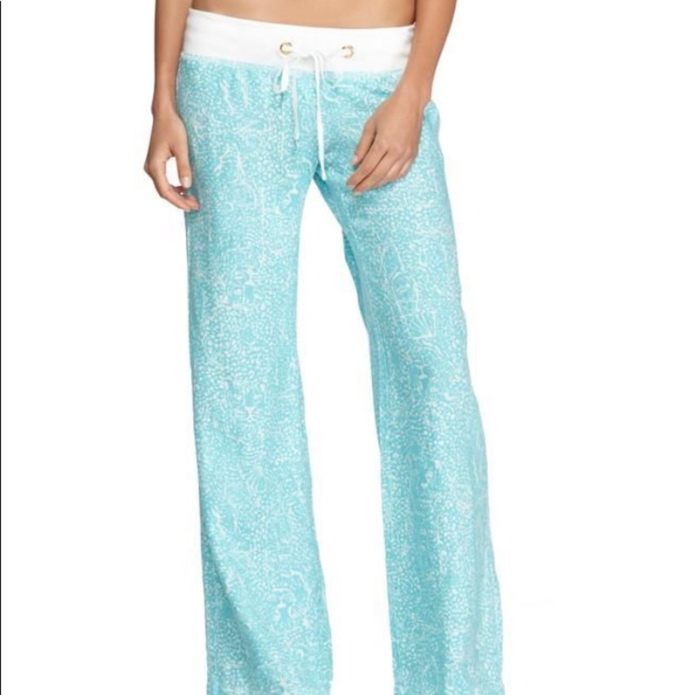 Lilly Pulitzer Beach Pant in Shorely Blue Ice Cake
